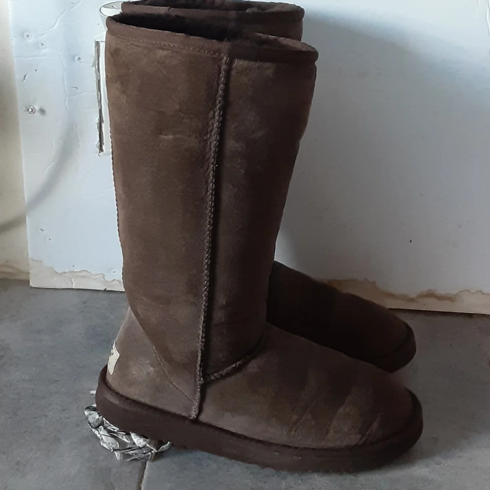 UGG boots size 6 women - Picture 1 of 5